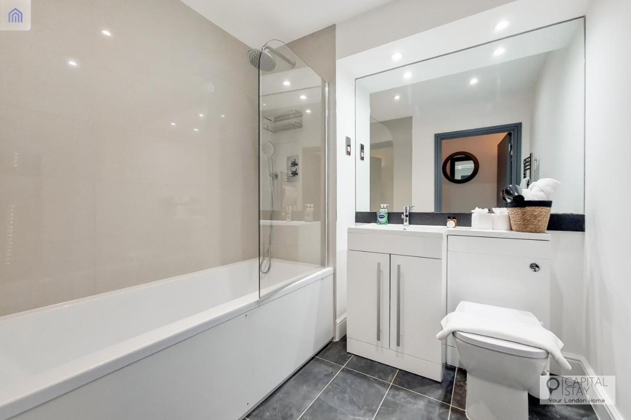 Free Parking - Stylish Three Bedroom Apartment By London Excel Exterior photo